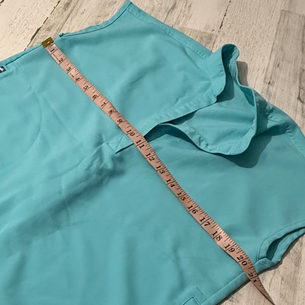 Figs Aqua Sleeveless Figs Top - Picture 8 of 10